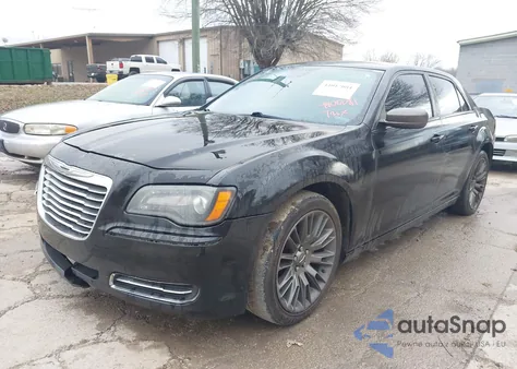 2013 Chrysler 300C John Varvatos Limited Edition from USA, damaged, VIN 2C3CCADG3DH743761